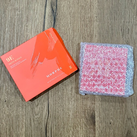 NIB Morphe 9E Pretty In Peach Eyeshadow Palette - Picture 9 of 9